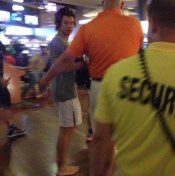 harryeatingabanana: Remember when Harry was barefoot in a bowling