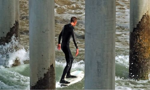 GALLERY Everybody was surfing in their tight neoprene wetsuits… I’m not complaining! Are you up for some surf?