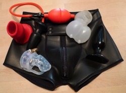 latexsupernova:  Gear from Mr S arrived. Must say that I am more