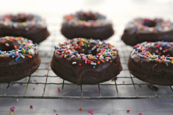ilovedessert:  Chocolate Baked Doughnuts with Chocolate Glaze