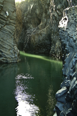 eccellenze-italiane:  Gole dell'Alcantara foto di Paolo Barone