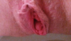 fatgreedypussy:Fist me and fuck me at the same time ;) Looks