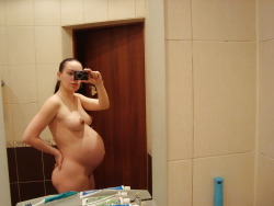 sexypregnanthotties:For more sexy pregnant girls: Follow http://sexypregnanthotties.tumblr.com/