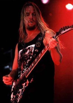 10-000days:  Jeff Hanneman (Junary 31,1964 - May 2, 2013). Guitarrist,
