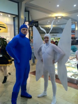 lithefider:  jonnyruckus:  Haven’t found a whole hell of a lot of pics from Anime Boston yet of Terry and I doing The Tick and Arthur, but the ones I’ve found are pretty awesome! I really hope more pop up and I hope everyone find us funny!  I’m