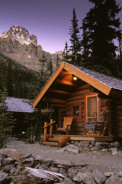 bonitavista:  Lake O’hara, Canadaphoto via ninoska