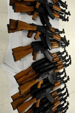 tristikov:  oddersite:  guns, ak’s, weapons  *COUGHCOUGHtype56COUGH*