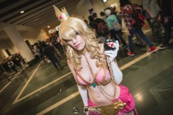 sexykosplay:  Source : http://sexykosplay.tumblr.com/