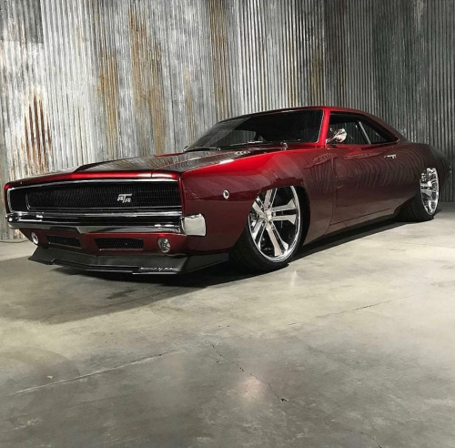 topvehicles:  One of the sickest ‘68 Chargers via reddit