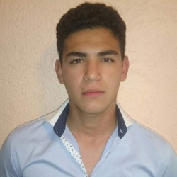 zaiidd:  Julio Cesar 18 años y 20 cm de placer. Desde la Ciudad de México este hermoso hombre. Nunca pensé que tuviera una verga tan sabrosa.