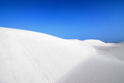 strain:  White Sand Dunes in Yemen  