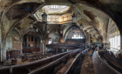 destroyed-and-abandoned:  The Woodward Avenue Presbyterian Church