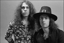 zimtrim:  Rainbow - Ronnie James Dio - Ritchie Blackmore  I know