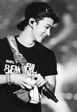 k-w-a-n-g:  4/~ edits of Kikwang :) 