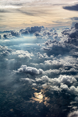 0rient-express:  Cloudy Sky | by Herry Photos.        