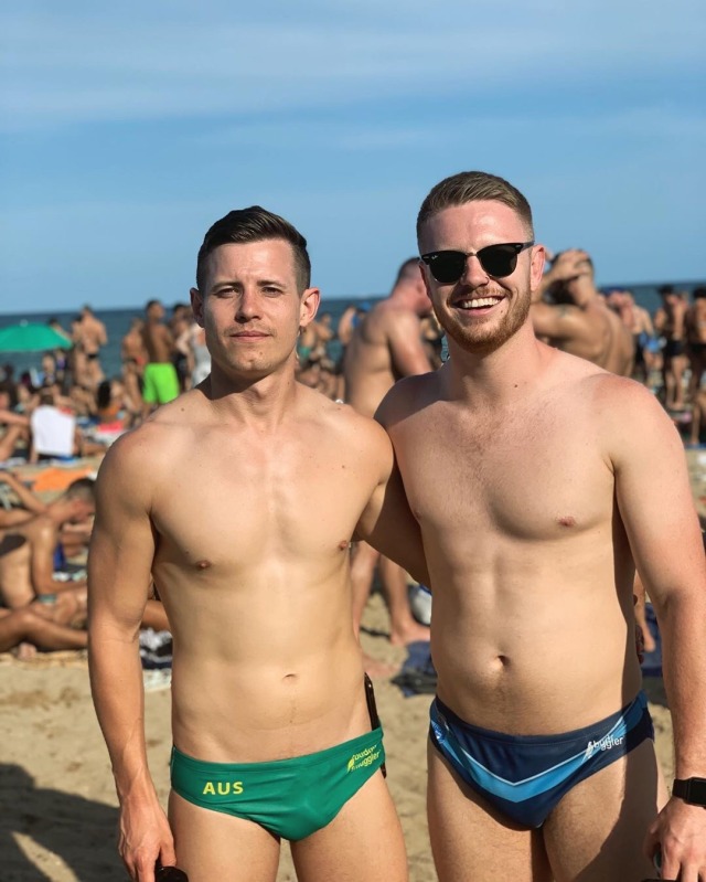 tautspeedos:vallentiro14:Handsome #couple #speedos #budgysmugglers