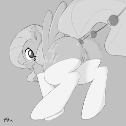 Here’s some Flutterbutt while I’ll get busy playing