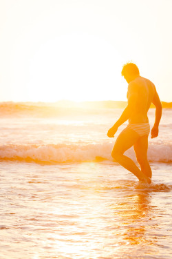 summerdiary:  SUNSET SWIMCOLBY KELLER BY WADLEY PHOTOGRAPHY FOR