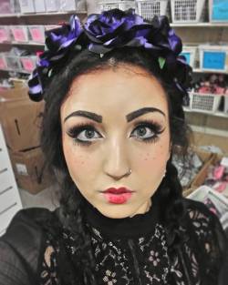 First #Halloween look! #motd #halloweenmakeup #dollface #dolly