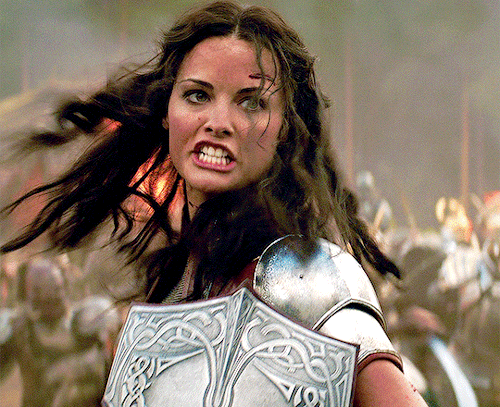 marvelheroes:  JAIMIE ALEXANDER as LADY SIFThor: The Dark World