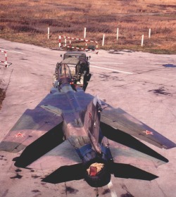georgy-konstantinovich-zhukov:The MiG-23MLD Flogger K was the