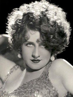 boudoirepoque:Norma Shearer 1930s