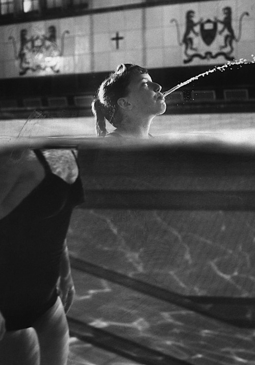 joeinct:  Swimmer Kathy Flicker, Photo by George Silk, 1962