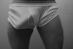 hairymacho:  http://hairymacho.tumblr.com/