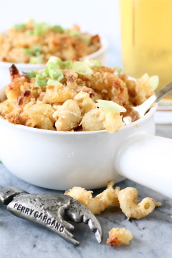 do-not-touch-my-food:  Crab Macaroni n Cheese