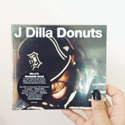 philosalena:  in honor of national donut day, j dilla, you’ve