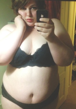 irvingsbbws:  ermahhgerd:  Sexy chunk.  Lookin’ good, Erma