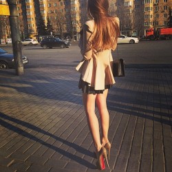 long legs..wow..sexy,