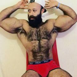 Needs worshiping big time - hairy chest, pits ah perfection -