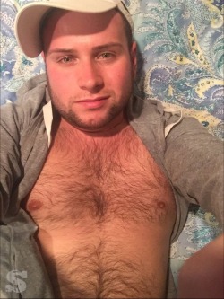 scruffyscruffies:Chaz 28y/o Colorado