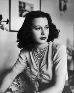  Hedy Lamarr, 1938, photographed by Alfred Eisenstaedt 