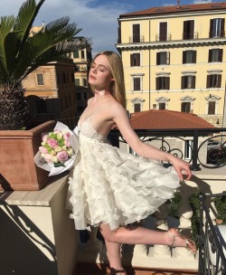 happyfannings:   ellefanning: My Roman Holiday 