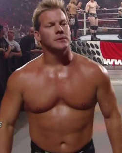 hotcelebs2000:  CHRIS JERICHO  Mmm you’re so hot Mr. Jericho!