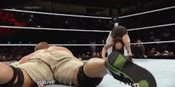 wweass:  Don’t let Bray Wyatt’s crazy backbend distract you