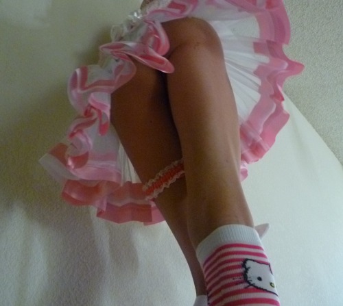 bunnyonthebottom:  FIN. I apologize for the image spam. Do hope you enjoy though, I really really love this outfit. Good night worldwide-tumblerverse-! And remember, comments and questions are wonderful-!  Such a cute bunny gurl!