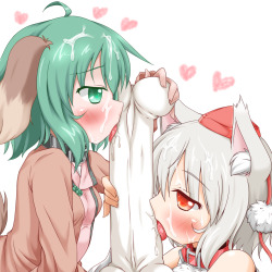 “Maybe this bone IS big enough to share Momiji!”