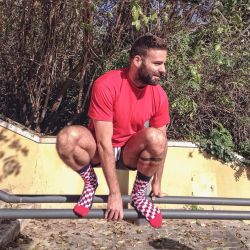 mrteenbear:  #HappyMonday #HappinessEverywhere  #HappySocks by