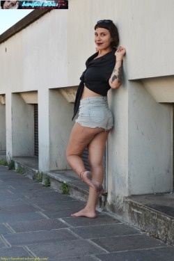 SIZZLING HOT UPDATE from BAREFOOT URBAN GIRLS!!!This week we