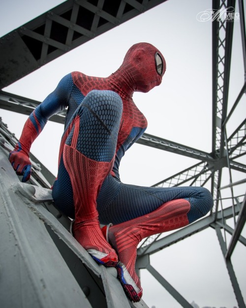 Who doesn’t love spider-man!  Here’s a video of the lycra spandex hero on my xTubehttp://www.xtube.com/watch.php?v=dJ0u2-G484-   Amazing Spider-man cosplay by Todd Whalen. Photography by Meg Super. (Source)  