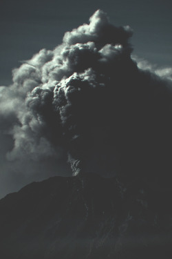 modernambition:  Erupt | MDRNA | Instagram