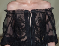 phreshouttarunway:  Marchesa S/S 2015  