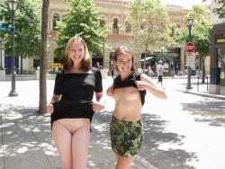 exposed-in-public:  Having fun on Flashing Friday from http://exposed-in-public.tumblr.com/