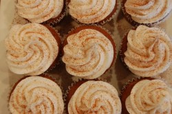 crudo-soy:  mozzerati:  heckyeahvegancupcakes:  Pumpkin Spice