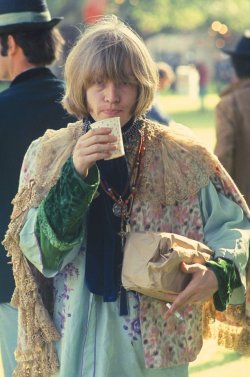 daria-greene:   Brian Jones at the Monterey Pop Festival, 1967