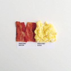  Pantone Pairings is a snack-inspiring project by David Schwen.