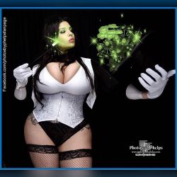 Jessy Roman @msromann showing her love of Zatanna!! #witch #zatanna #dccomics  #cosplay #cosplayer #comicon  #puertorican #sexy #catalog #dress #swagger #slinksquad #manikmag  #hips #imnoangel  #round #backside  #photosbyphelps  #halloweencostume #hallowe